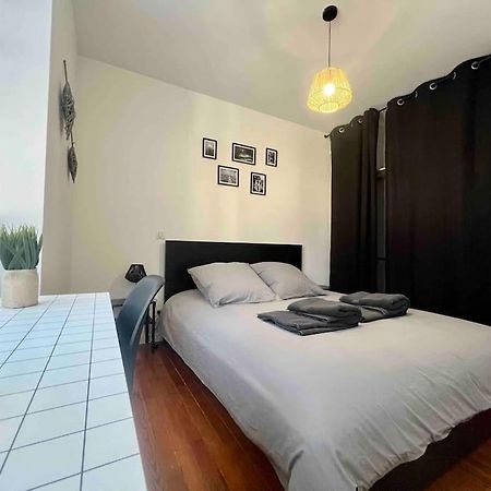 Appartement Climatise 4 Personnes / Centre-Ville Besançon Eksteriør billede
